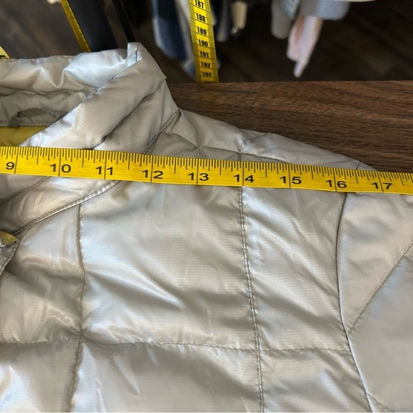 Eddie Bauer 550 Women's Silver feather down Puffer Jacket L - Picture 9 of 12